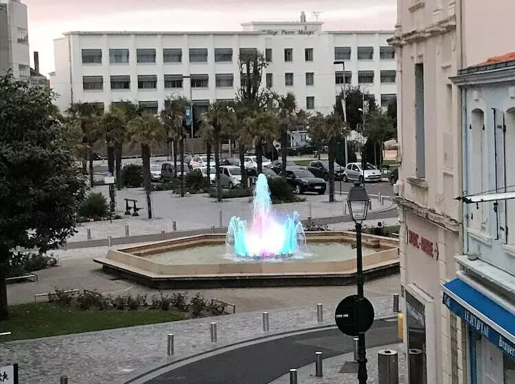 هتل Hôtel Du Commerce