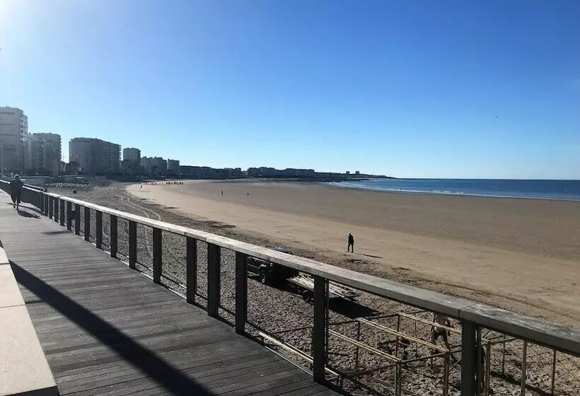 هتل Hôtel Du Commerce