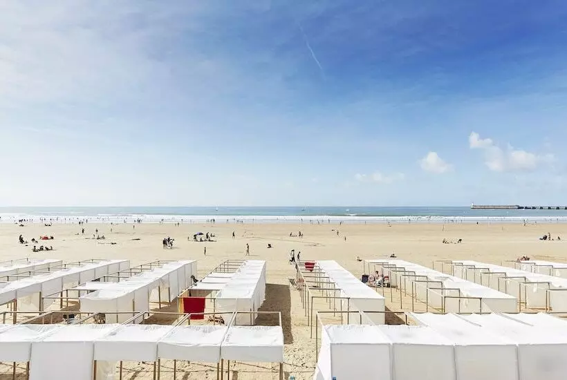 هتل Hôtel Du Commerce