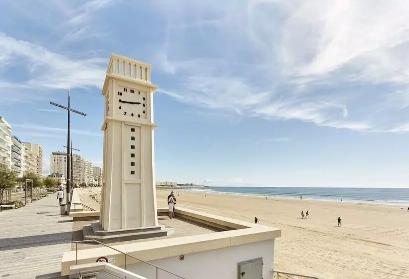 هتل Hôtel Du Commerce