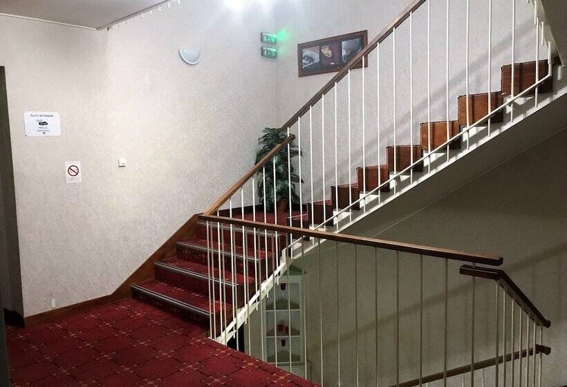 هتل Hôtel Du Commerce