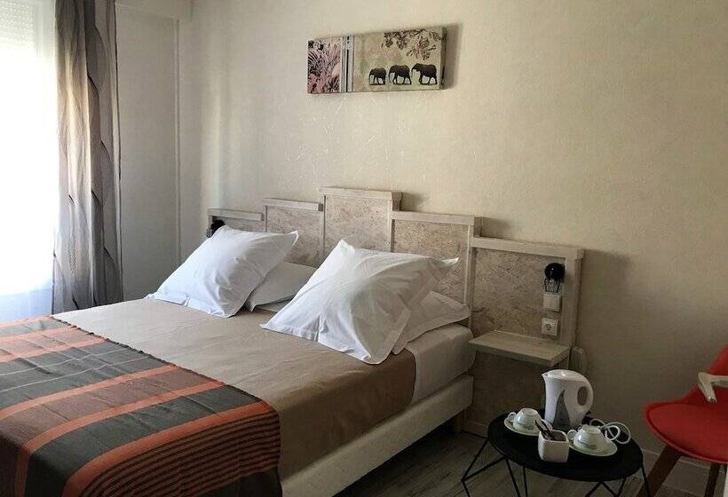 هتل Hôtel Du Commerce