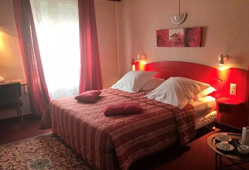 هتل Hôtel Du Commerce