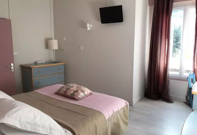 هتل Hôtel Du Commerce