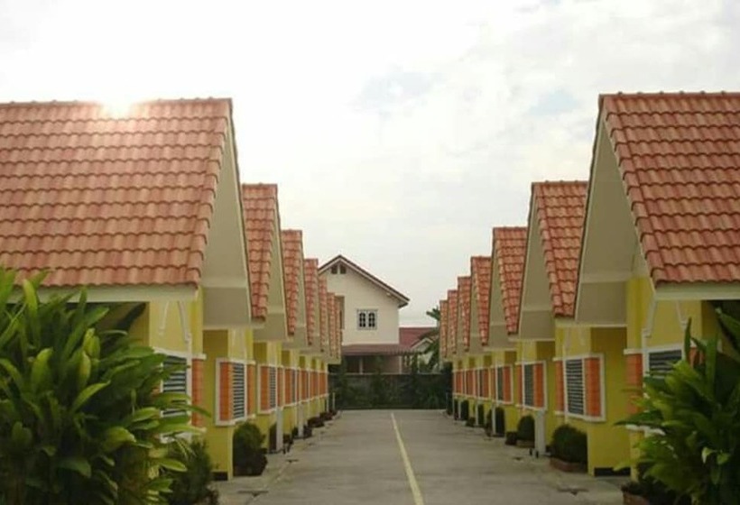 هتل Parkway Resort