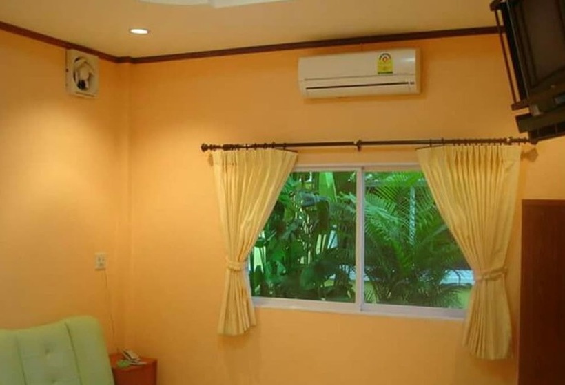 هتل Parkway Resort