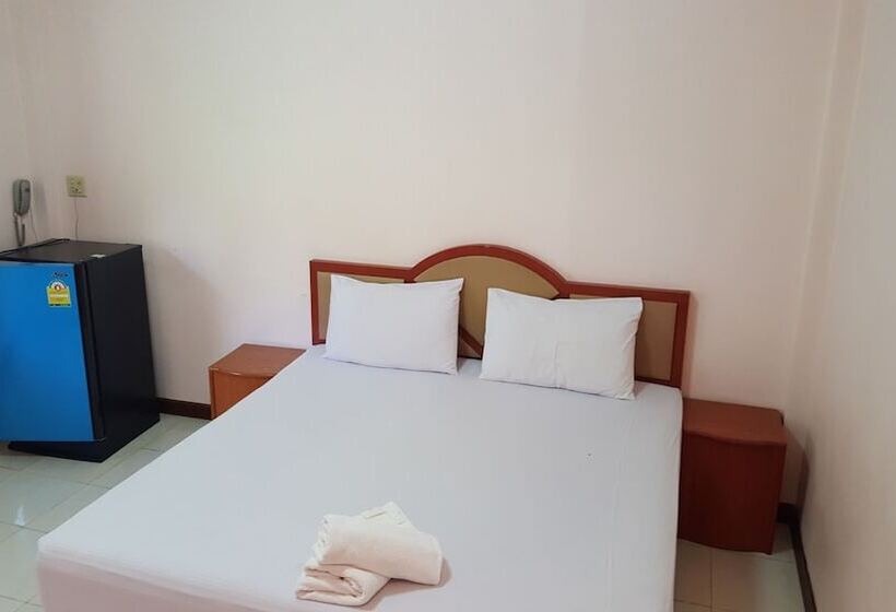 هتل Parkway Resort