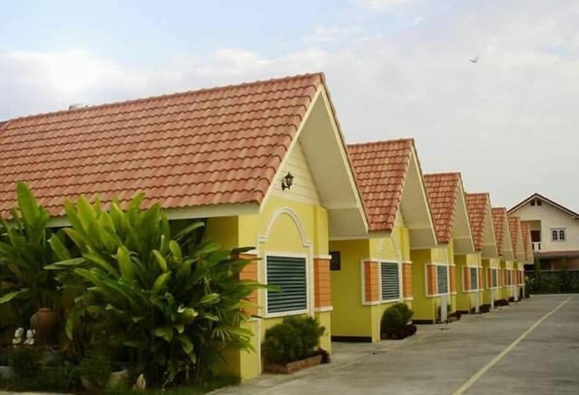 هتل Parkway Resort