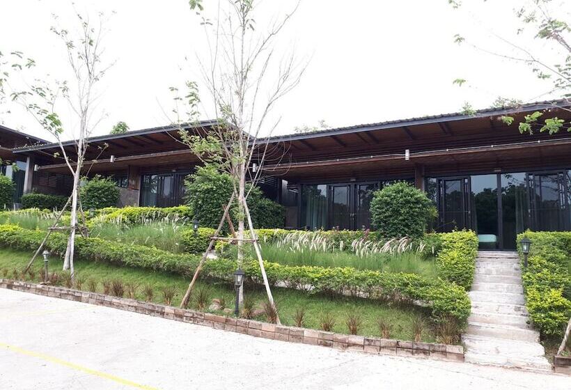 هتل The Like Resort