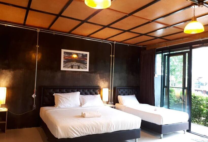 هتل The Like Resort