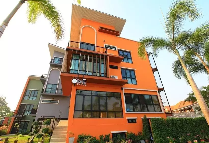 Hotelli The One House Resort Pakchong