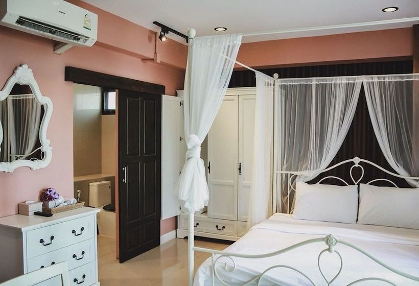 호텔 The One House Resort Pakchong