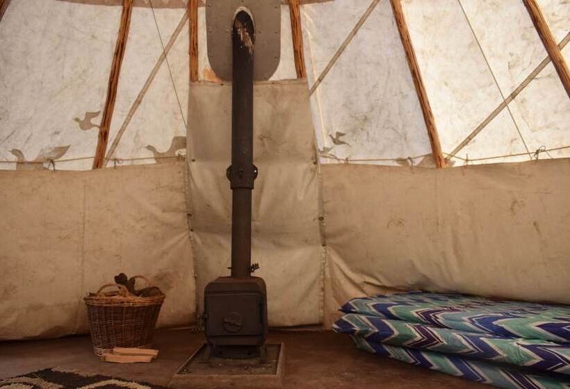 Marthrown Of Mabie Hostel