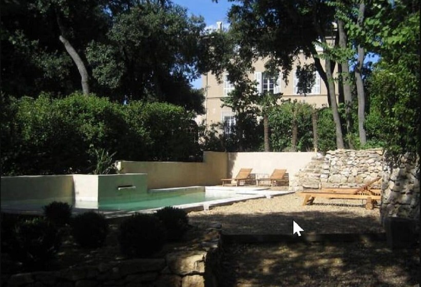 پانسیون Château D'eoures