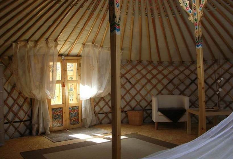 פנסיון Destination Ailleurs