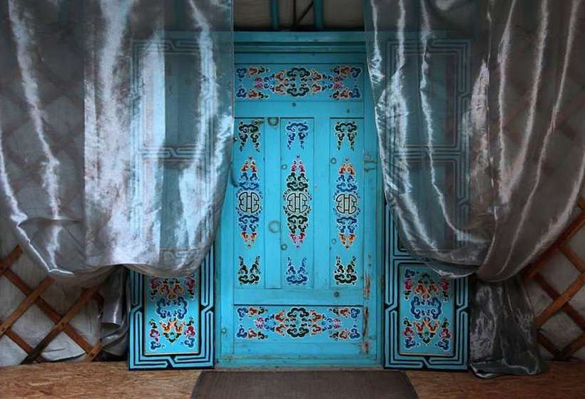 פנסיון Destination Ailleurs