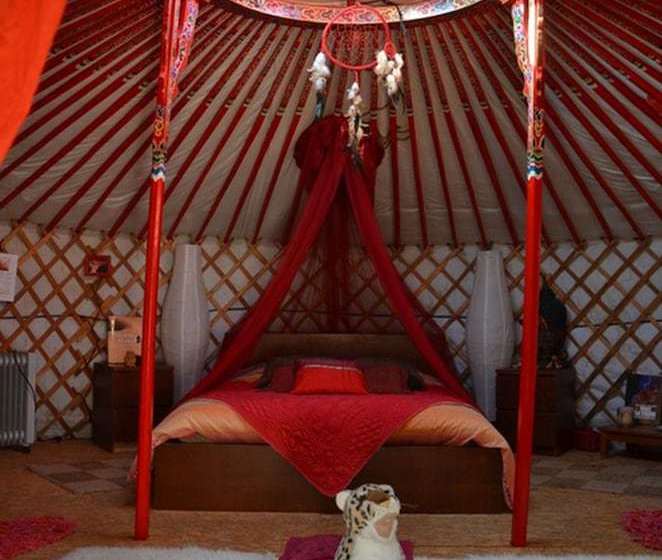 פנסיון Destination Ailleurs