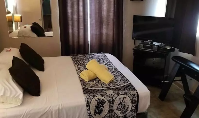 پانسیون Inn Leather Guest House Gay Male Only
