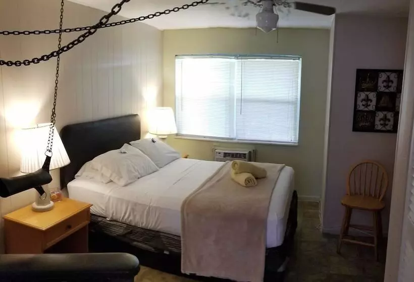 پانسیون Inn Leather Guest House Gay Male Only