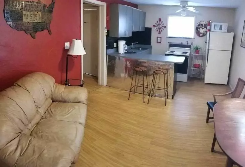 پانسیون Inn Leather Guest House Gay Male Only