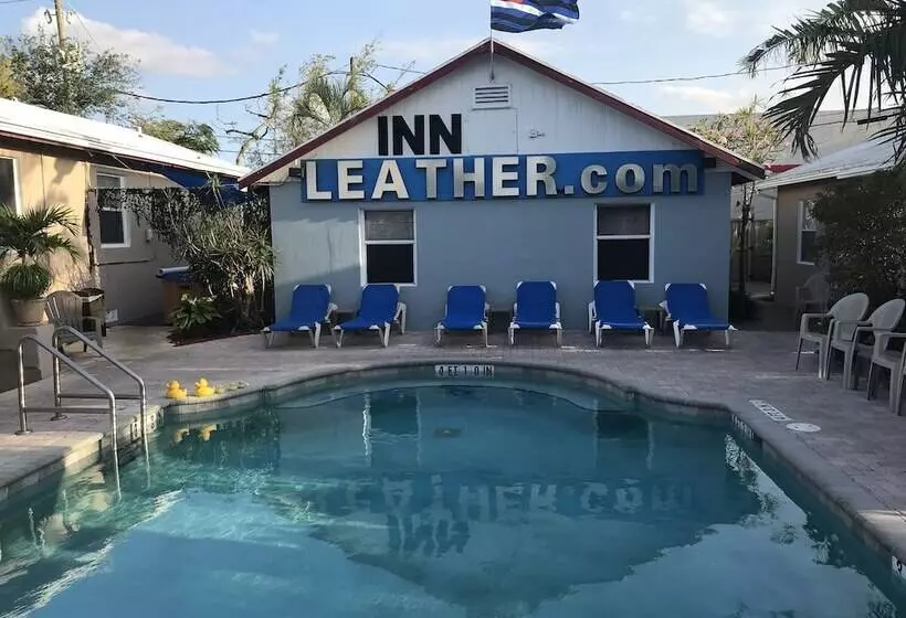 پانسیون Inn Leather Guest House Gay Male Only