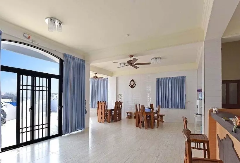 Majatalo Lai Sea Side B&b