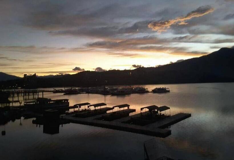 膳宿费 Sun Moon Lake Friday Inn Backpacking