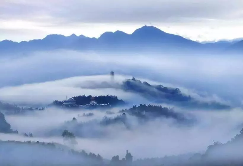 پانسیون Sun Moon Lake Friday Inn Backpacking