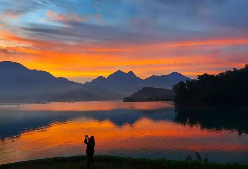 پانسیون Sun Moon Lake Friday Inn Backpacking