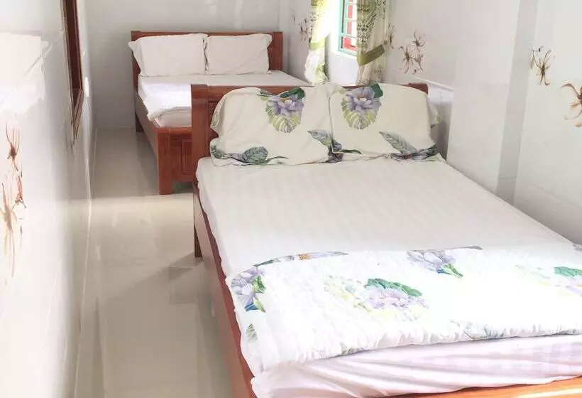 پانسیون Sunrise Guesthouse
