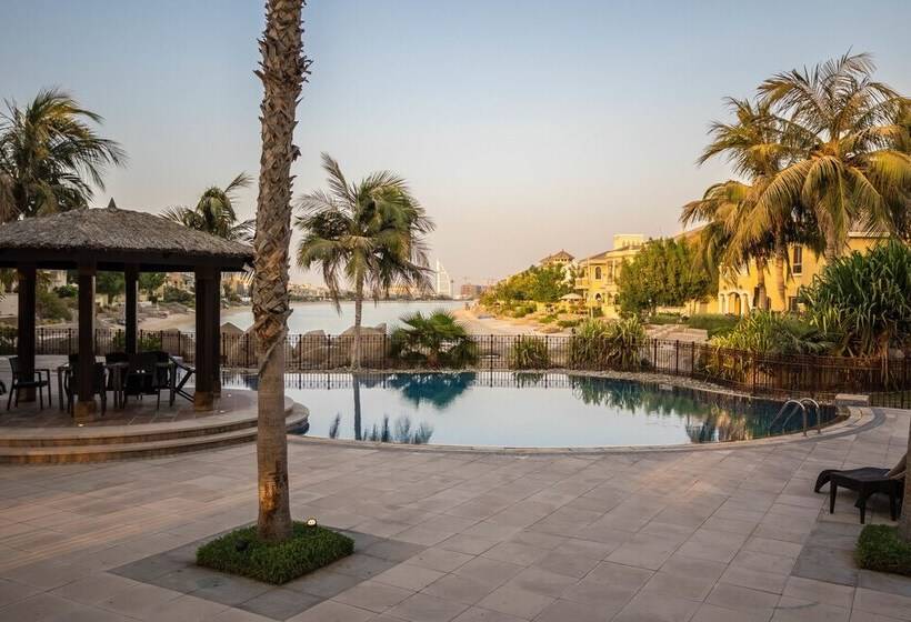 Yanjoon Holiday Villas   Palm Frond A