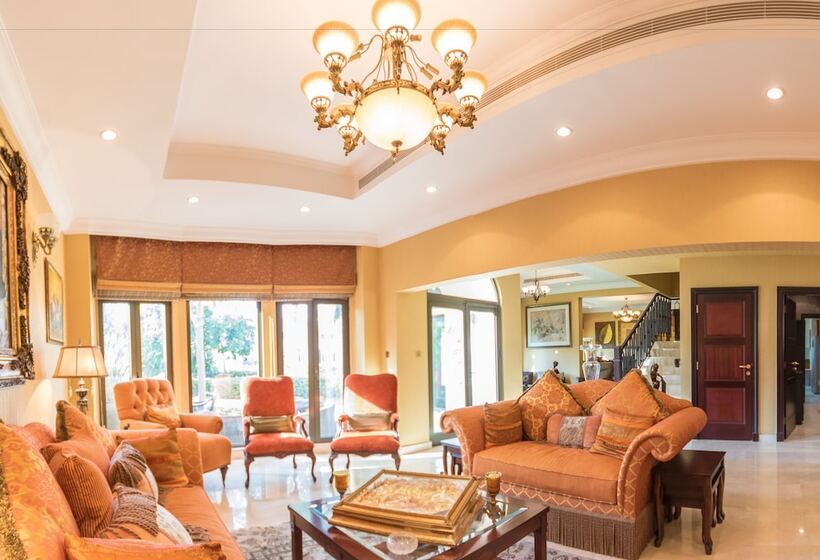 Yanjoon Holiday Villas   Palm Frond A