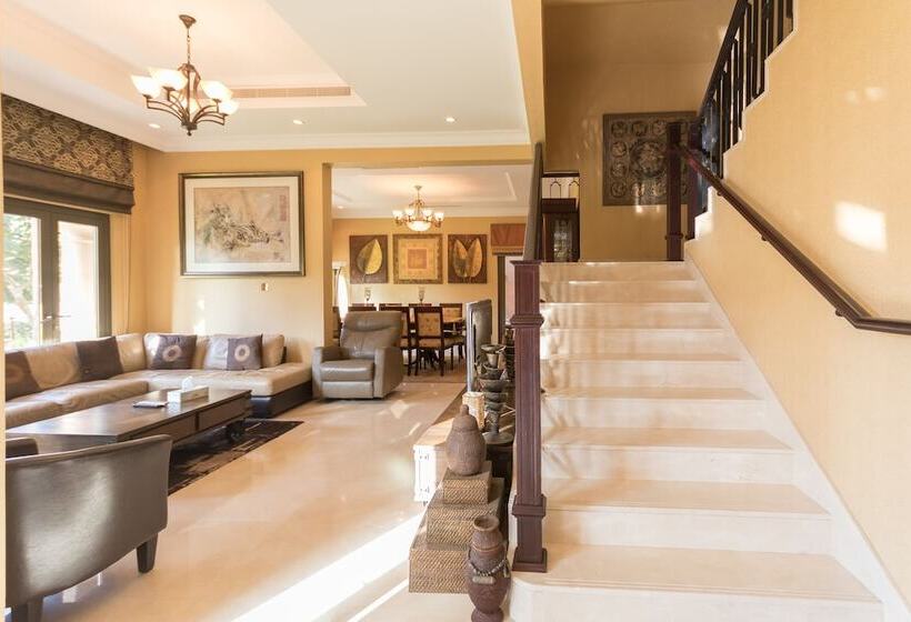 Yanjoon Holiday Villas   Palm Frond A