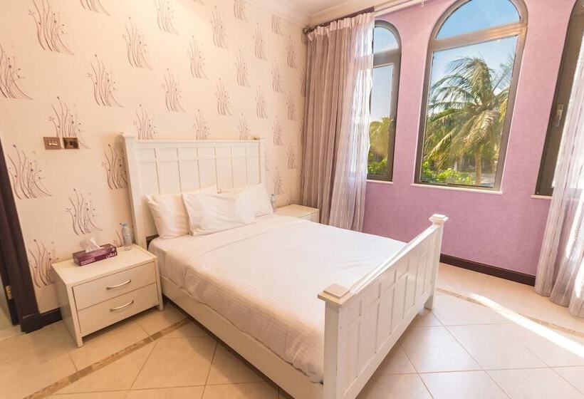 Yanjoon Holiday Villas   Palm Frond A