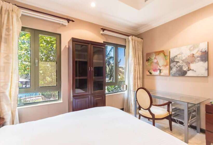 Yanjoon Holiday Villas   Palm Frond A