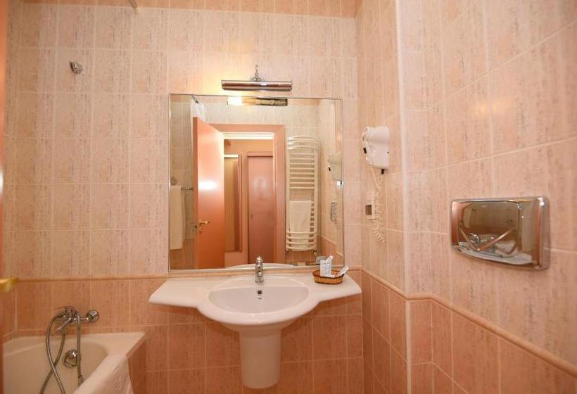 Отель Belvedere