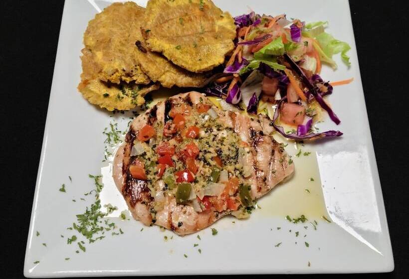 هتل Parador Palmas De Lucia