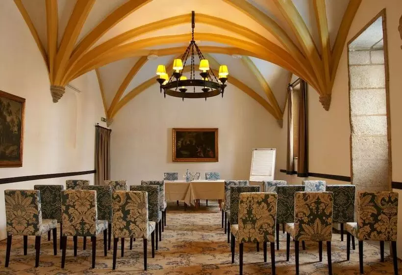 هتل Pousada Convento De Evora