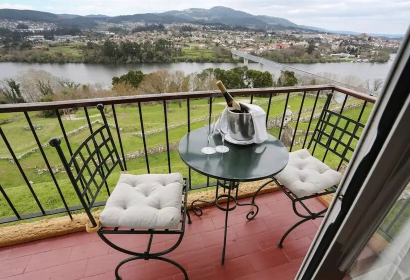 Отель Pousada De Valença