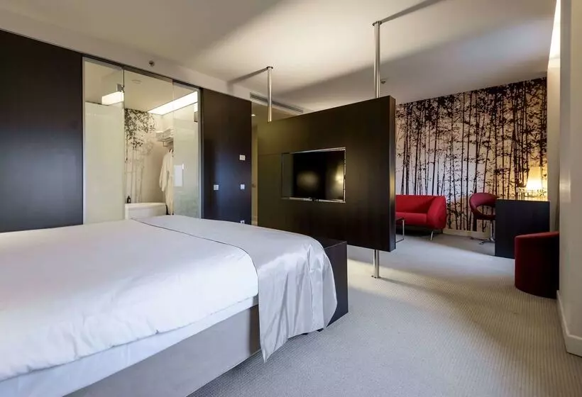 호텔 Ramada Plaza By Wyndham Bucharest Convention Center