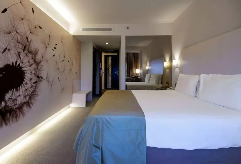 호텔 Ramada Plaza By Wyndham Bucharest Convention Center