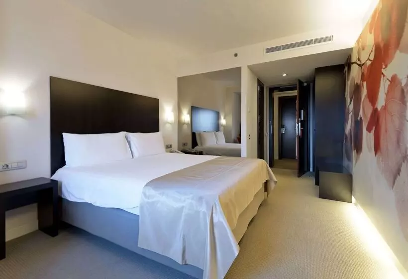 호텔 Ramada Plaza By Wyndham Bucharest Convention Center