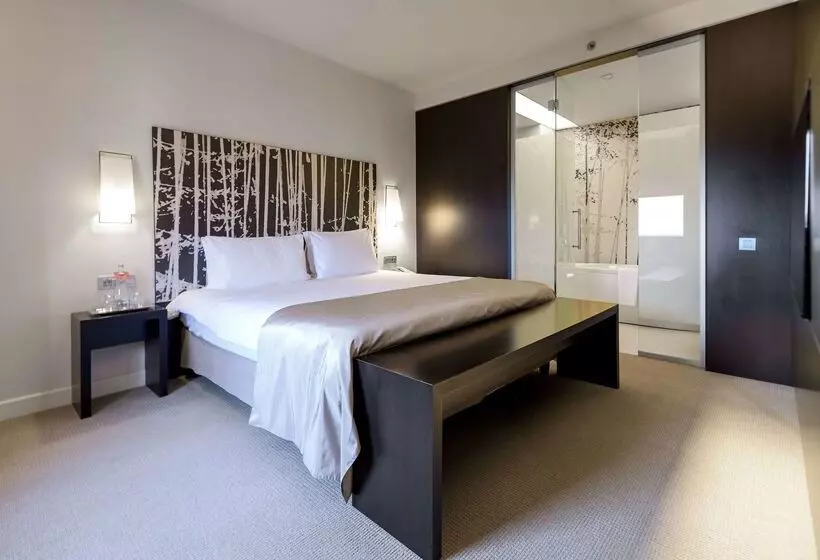 호텔 Ramada Plaza By Wyndham Bucharest Convention Center