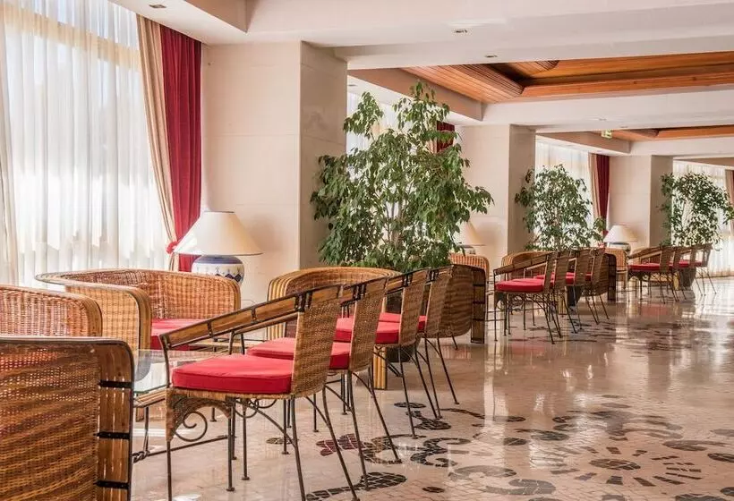 Отель Vila Gale Ampalius