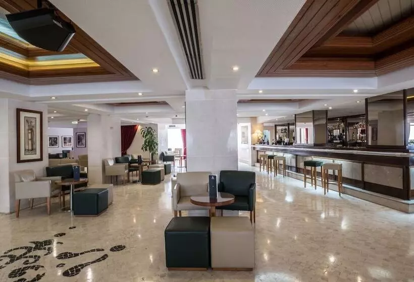 Отель Vila Gale Ampalius