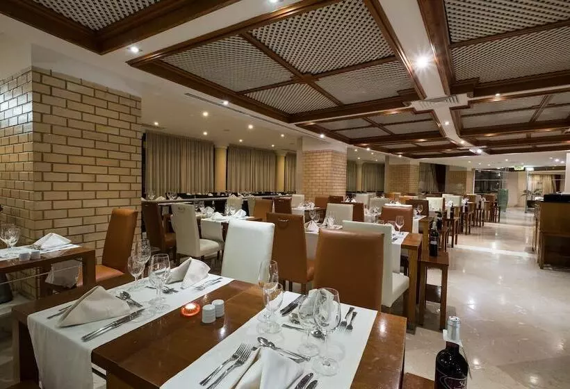 Отель Vila Gale Ampalius