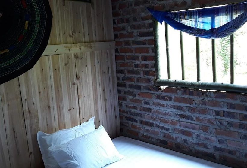 هاستل Homestay Van Khuya
