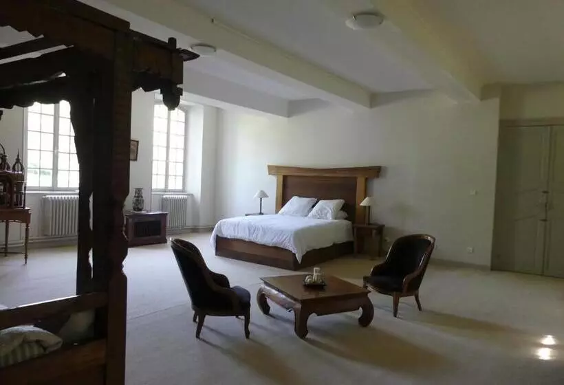 ベッドアンドブレックファースト Chateau Du Val Larbont