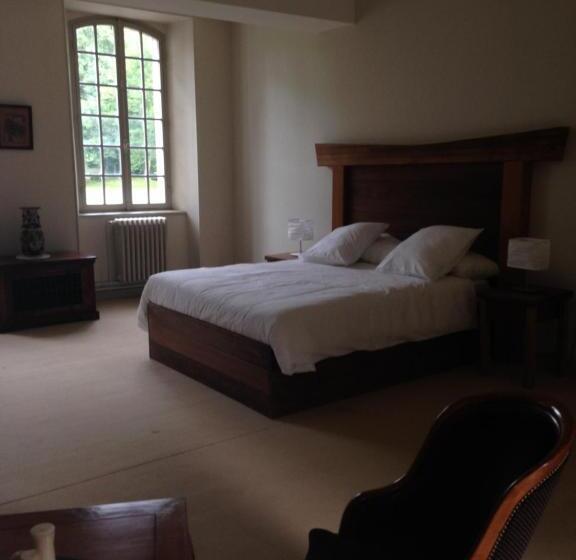 تختخواب و صبحانه Chateau Du Val Larbont