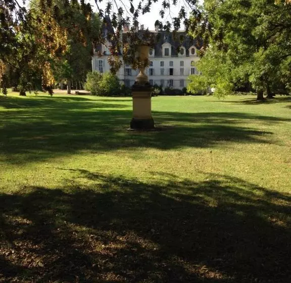 ベッドアンドブレックファースト Chateau Du Val Larbont